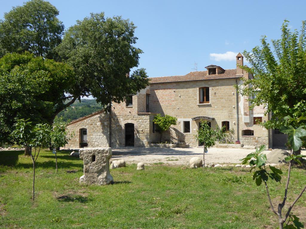 Vila Pietre Di Fiume Apice Exteriér fotografie