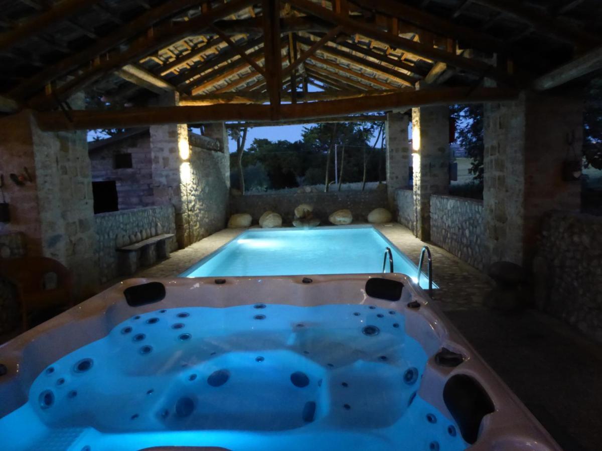 Vila Pietre Di Fiume Apice Exteriér fotografie